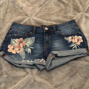 aeropostale || shorty shorts